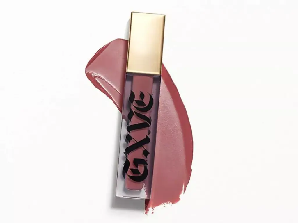 NIB GXVE I'm Still Here Lightweight Longwear Matte Liquid Lipstick Flannel