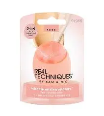 Real Techniques Miracle Mixing Sponge For Foundation & Complexion