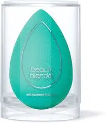 beautyblender chill Makeup Sponge For Foundations Powders & Creams