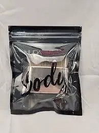 Huda Beauty Body Blur & Glow Brush 100 Authentic for Liquid Highlighter