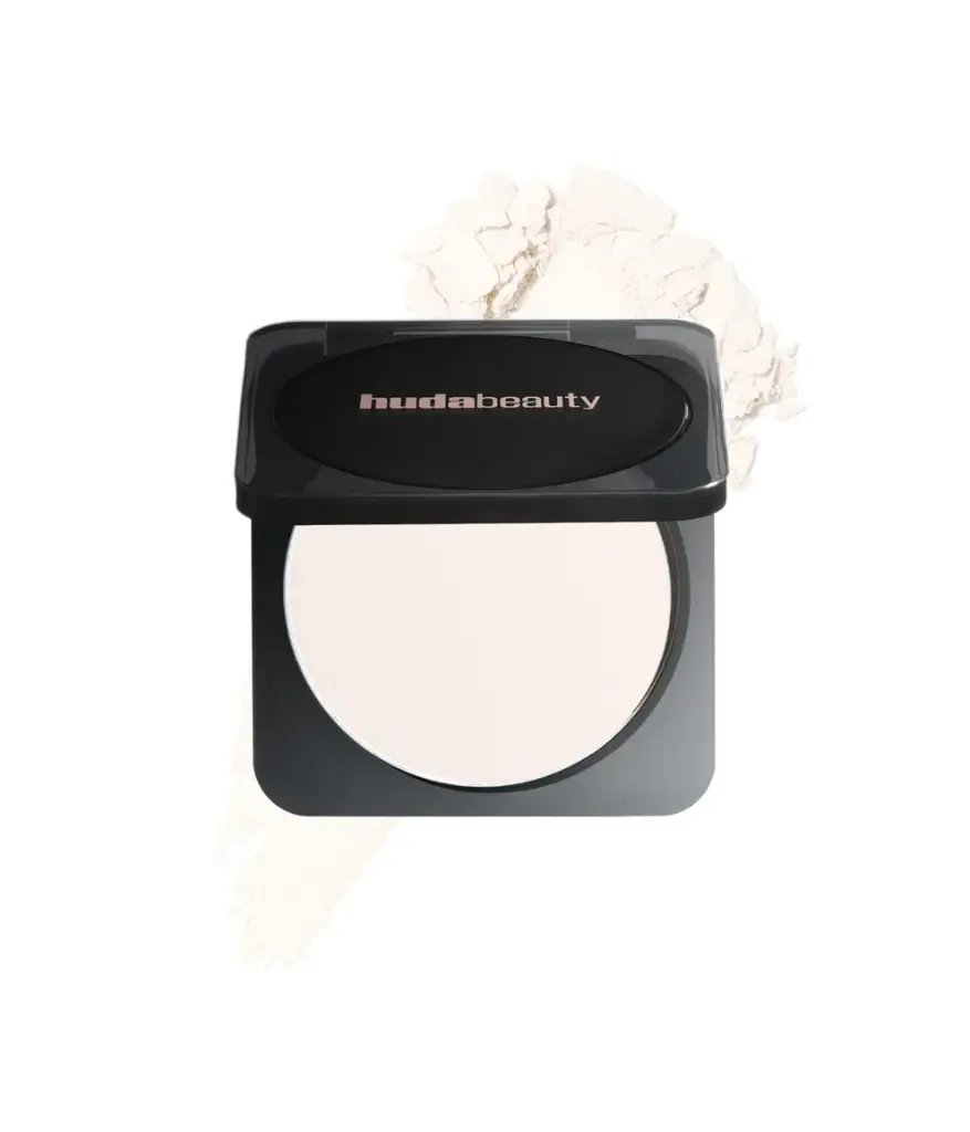 HUDA BEAUTY Easy Bake Compact Powder